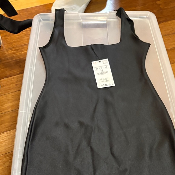 Zara Dresses & Skirts - Zara Black Fitted Sleeveless Dress